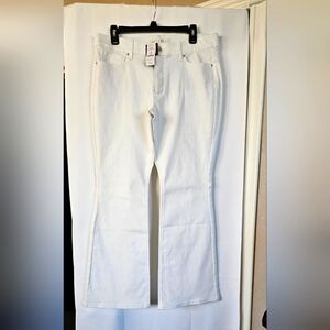 White House Black Market‎ White Essential Slimmer flare jeans size 12 short NWT